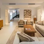 Villa Cristelle By Buenavilla *