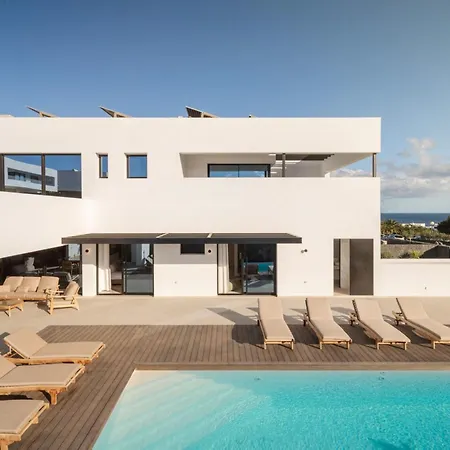 Villa Cristelle By Buenavilla