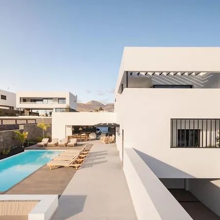 Cristelle By Buenavilla Puerto Calero