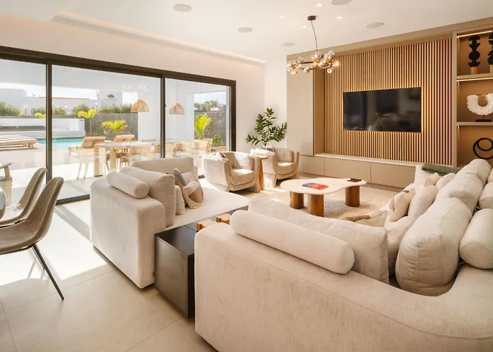 Cristelle By Buenavilla Villa *