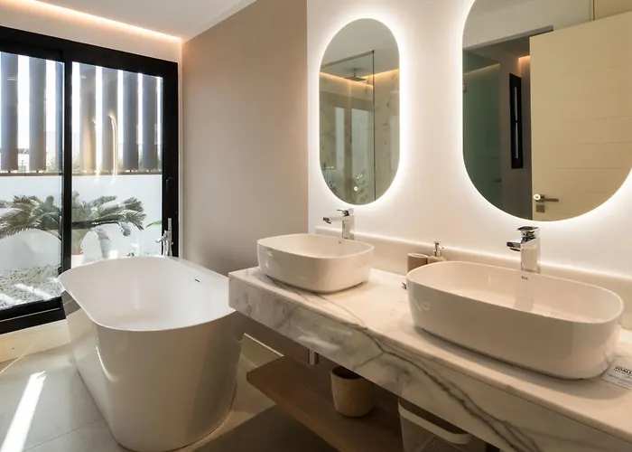 Cristelle By Buenavilla Puerto Calero